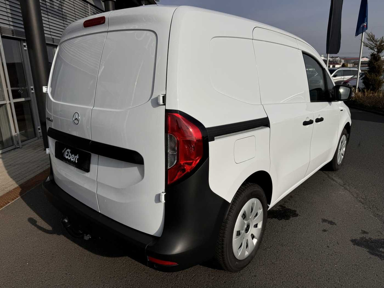 Mercedes-Benz ECitan Kasten Klimaautom. Kamera SHZ MBUX AHK - Autoutilitară compactă, Autoutilitară electrică: Foto 4 Mercedes-Benz ECitan Kasten Klimaautom. Kamera SHZ MBUX AHK - Autoutilitară compactă, Autoutilitară electrică: Foto 4