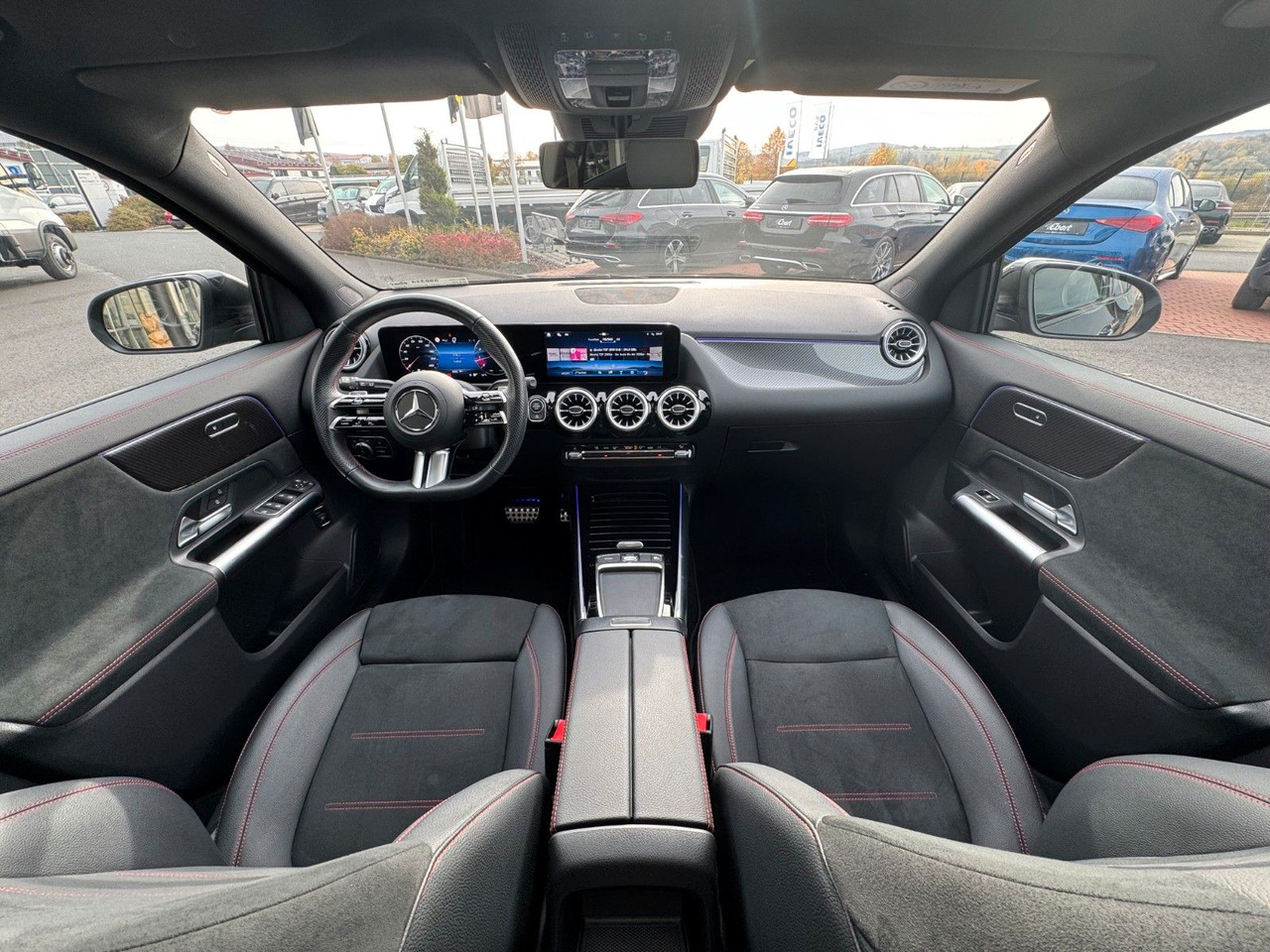 SUV Mercedes-Benz GLA 200 AMG+Pano+Distr+Ambiente+Multibeam+: Foto 16