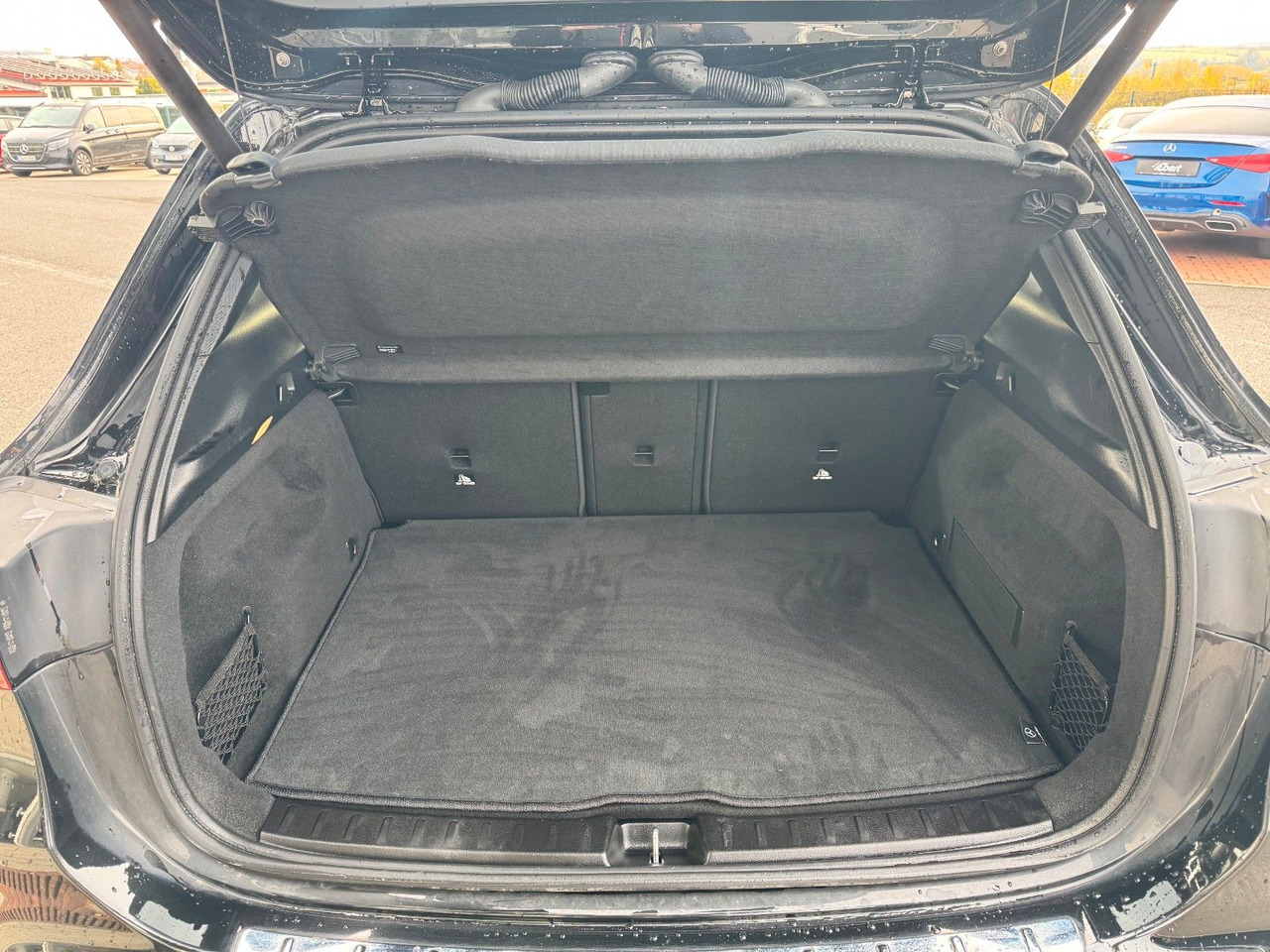 SUV Mercedes-Benz GLA 200 AMG+Pano+Distr+Ambiente+Multibeam+: Foto 8