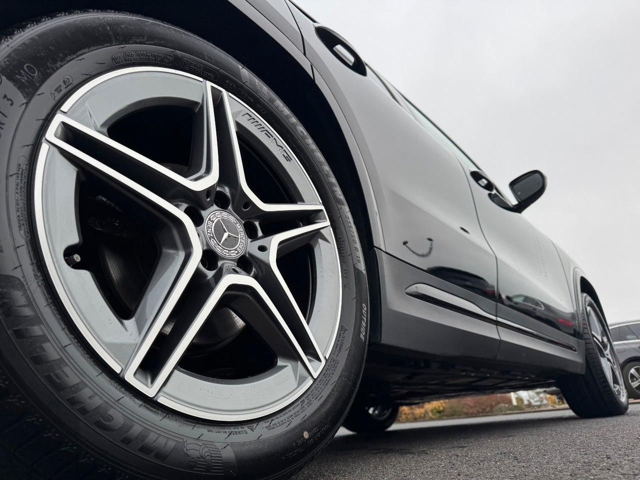 Mercedes-Benz GLA 200 AMG+Pano+Distr+Ambiente+Multibeam+ - SUV: Foto 5 Mercedes-Benz GLA 200 AMG+Pano+Distr+Ambiente+Multibeam+ - SUV: Foto 5