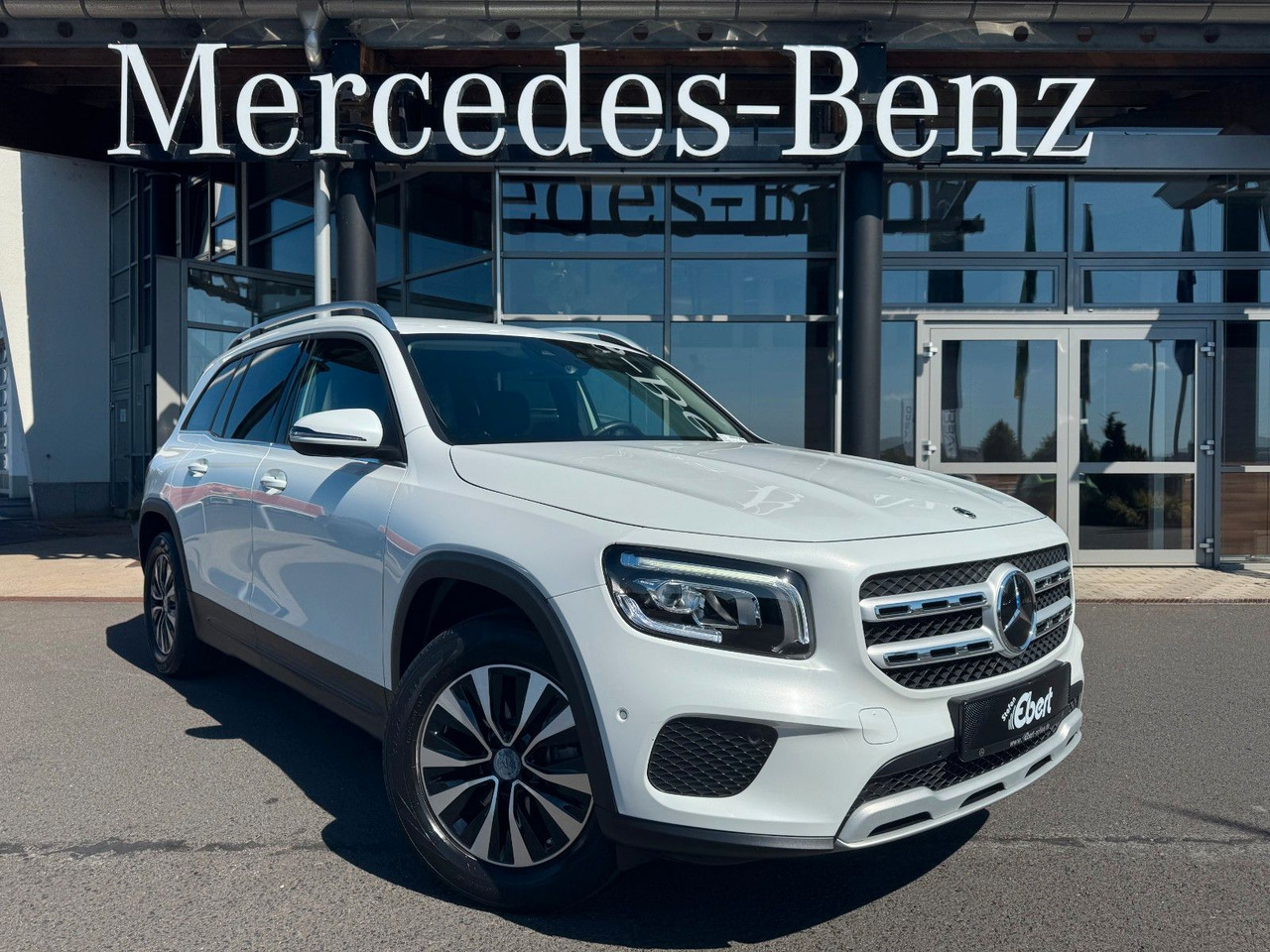 Mercedes-Benz GLB 180 Style+Distronic+RKamera+Vollleder - SUV: Foto 1 Mercedes-Benz GLB 180 Style+Distronic+RKamera+Vollleder - SUV: Foto 1