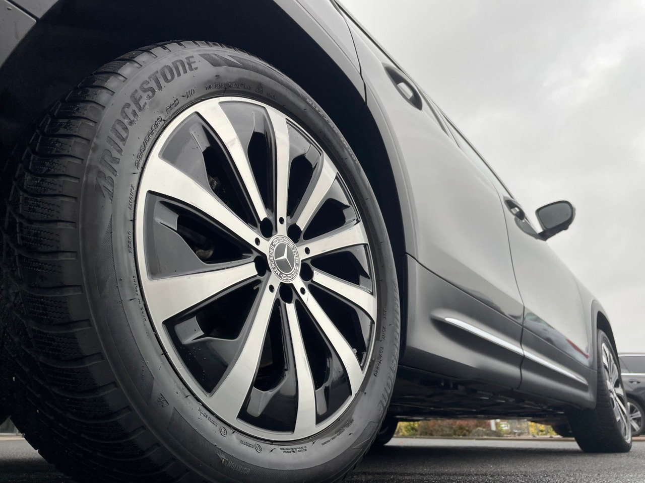 Mercedes-Benz GLB 220 d 4MATIC Progressive AHK+Memory+Pano+360 - SUV: Foto 5 Mercedes-Benz GLB 220 d 4MATIC Progressive AHK+Memory+Pano+360 - SUV: Foto 5