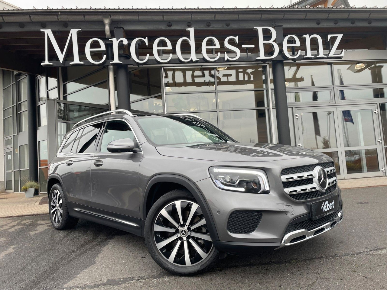 Mercedes-Benz GLB 220 d 4MATIC Progressive AHK+Memory+Pano+360 - SUV: Foto 1 Mercedes-Benz GLB 220 d 4MATIC Progressive AHK+Memory+Pano+360 - SUV: Foto 1