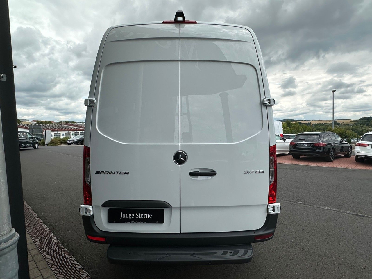Mercedes-Benz Sprinter 317 CDI 3665 9G Klima 360 SHZ Tempomat - Dubă: Foto 5 Mercedes-Benz Sprinter 317 CDI 3665 9G Klima 360 SHZ Tempomat - Dubă: Foto 5