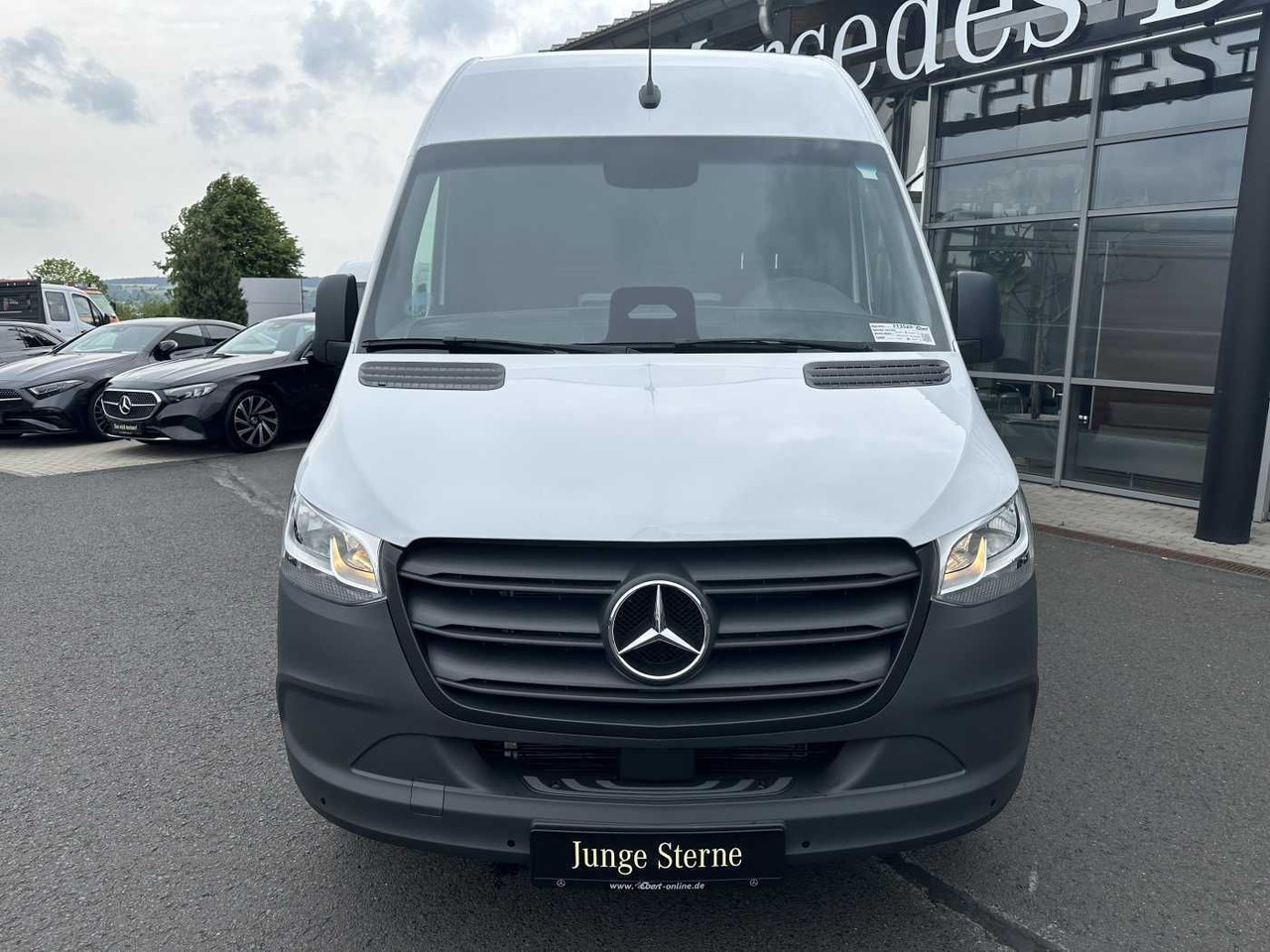 Mercedes-Benz Sprinter 317 CDI 4325 9G AHK Klima Kamera MBUX - Dubă: Foto 2 Mercedes-Benz Sprinter 317 CDI 4325 9G AHK Klima Kamera MBUX - Dubă: Foto 2
