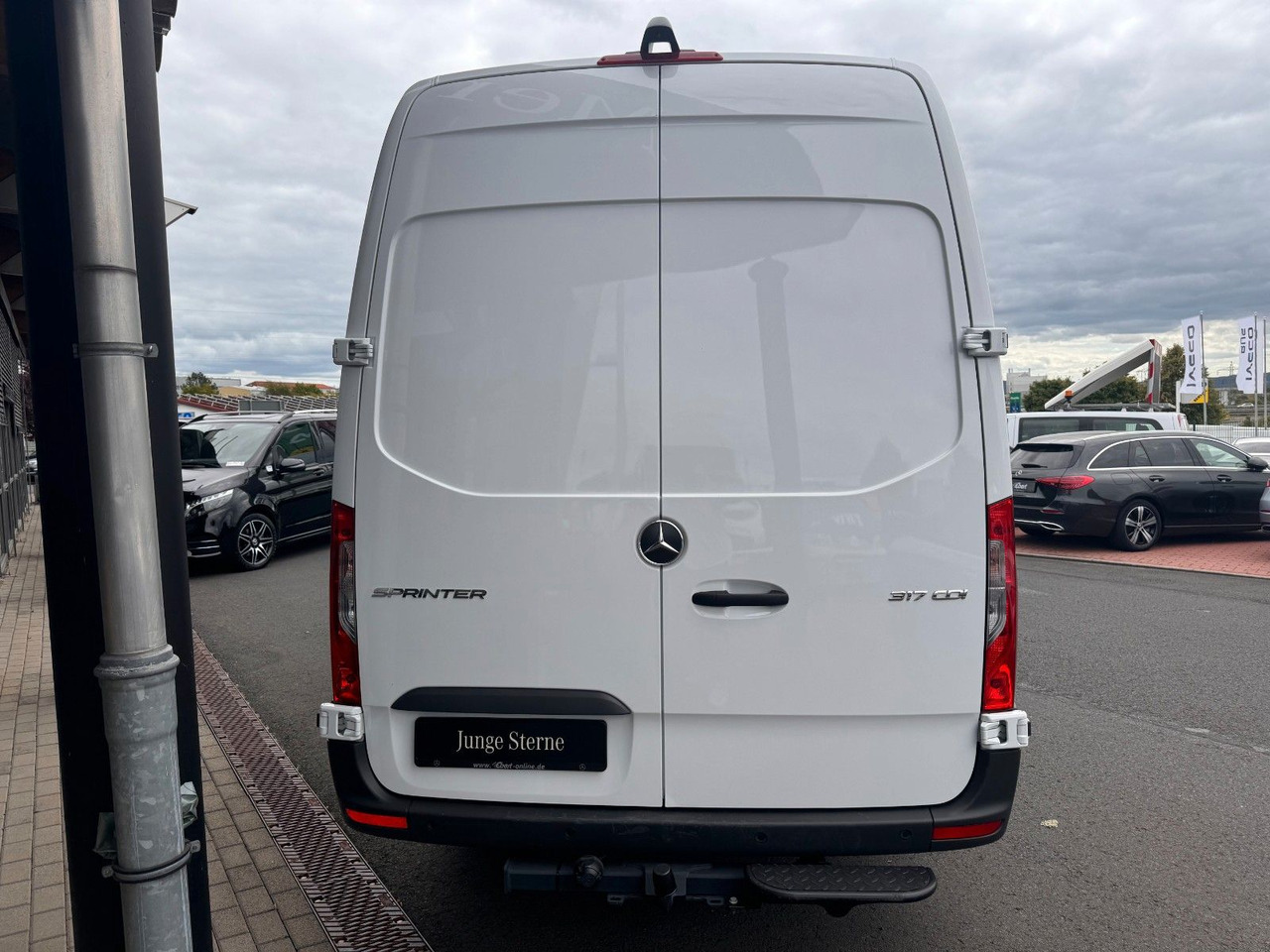 Mercedes-Benz Sprinter 317 CDI 9G 4325 Klima AHK Kamera - Dubă: Foto 5 Mercedes-Benz Sprinter 317 CDI 9G 4325 Klima AHK Kamera - Dubă: Foto 5