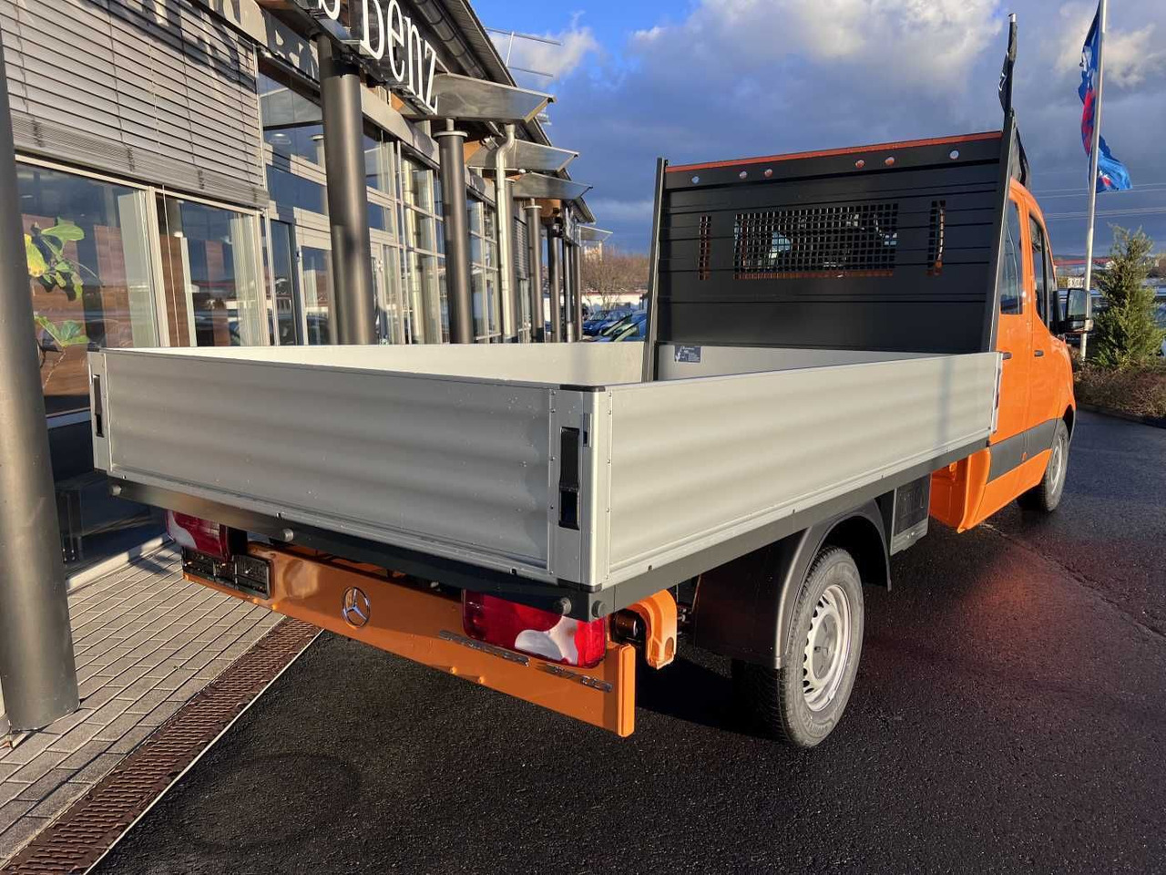 Mercedes-Benz Sprinter 317 CDI DoKa 4325 Klima MBUX Stdheiz - Autoutilitară cu prelată, Autoutilitară cabină dublă: Foto 4 Mercedes-Benz Sprinter 317 CDI DoKa 4325 Klima MBUX Stdheiz - Autoutilitară cu prelată, Autoutilitară cabină dublă: Foto 4