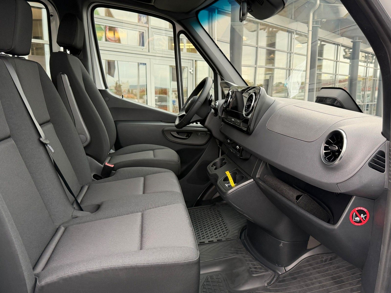 Autoutilitară cu platformă, Autoutilitară cabină dublă Mercedes-Benz Sprinter 319 CDI 3665 DoKa AHK Klima LED: Foto 8 Autoutilitară cu platformă, Autoutilitară cabină dublă Mercedes-Benz Sprinter 319 CDI 3665 DoKa AHK Klima LED: Foto 8