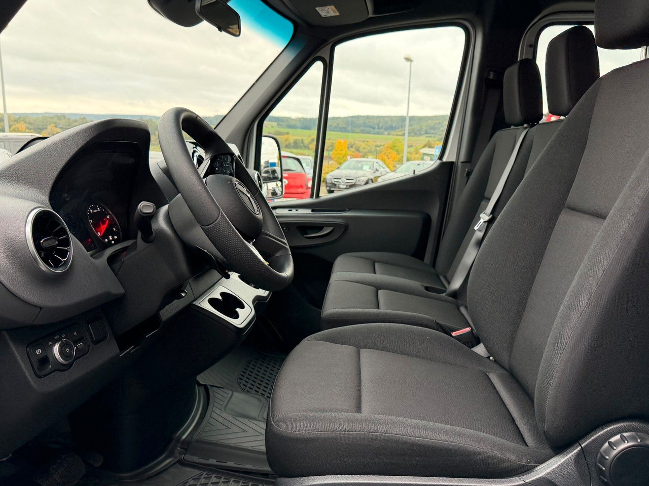 Autoutilitară cu platformă, Autoutilitară cabină dublă Mercedes-Benz Sprinter 319 CDI 3665 DoKa AHK Klima LED: Foto 10 Autoutilitară cu platformă, Autoutilitară cabină dublă Mercedes-Benz Sprinter 319 CDI 3665 DoKa AHK Klima LED: Foto 10