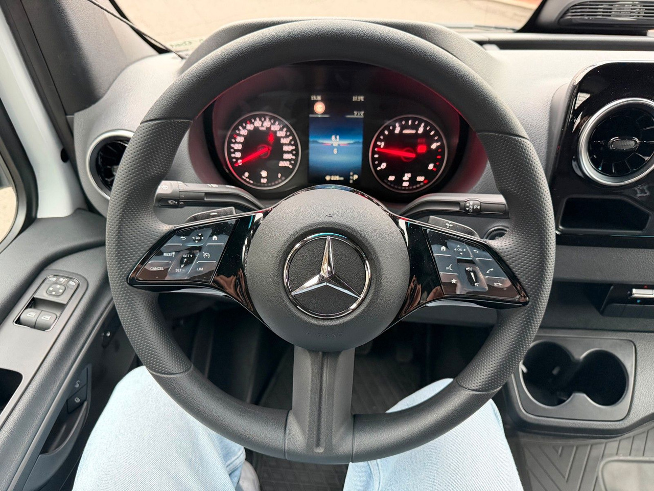 Autoutilitară cu platformă, Autoutilitară cabină dublă Mercedes-Benz Sprinter 319 CDI 3665 DoKa AHK Klima LED: Foto 11 Autoutilitară cu platformă, Autoutilitară cabină dublă Mercedes-Benz Sprinter 319 CDI 3665 DoKa AHK Klima LED: Foto 11