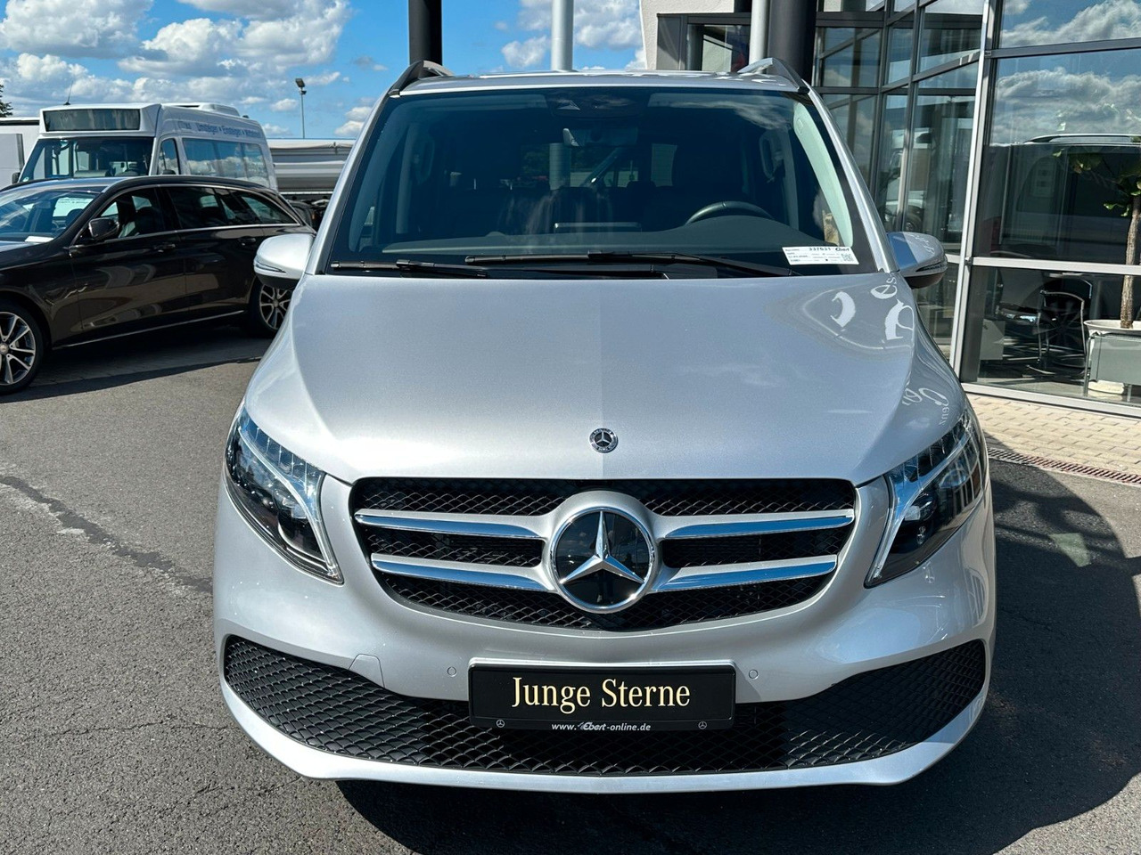 Mercedes-Benz V 250 EDITION 4MATIC Kompakt Liege-Paket AHK2,5t - Mașină break: Foto 2 Mercedes-Benz V 250 EDITION 4MATIC Kompakt Liege-Paket AHK2,5t - Mașină break: Foto 2