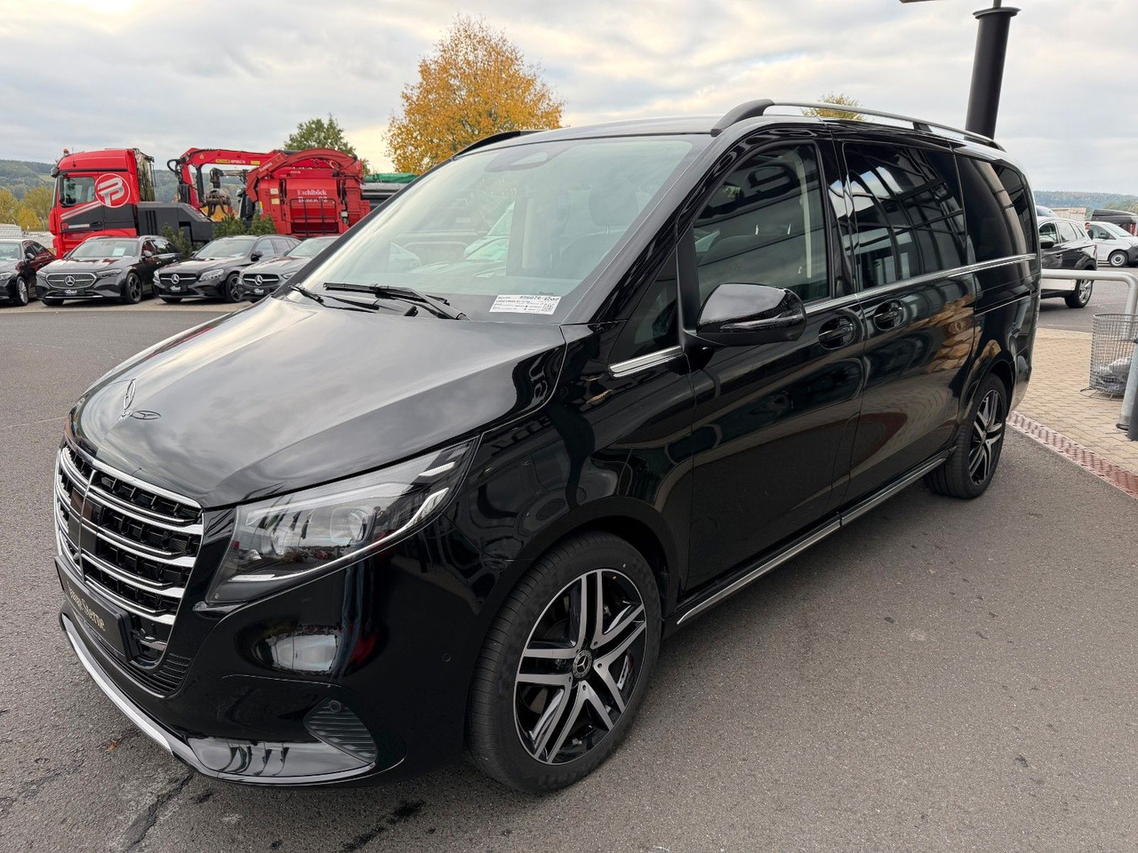 Mercedes-Benz V 300 d 4MATIC EXCLUSIVE Luxus-Sitze AHK2,5to - Mașină break: Foto 3 Mercedes-Benz V 300 d 4MATIC EXCLUSIVE Luxus-Sitze AHK2,5to - Mașină break: Foto 3
