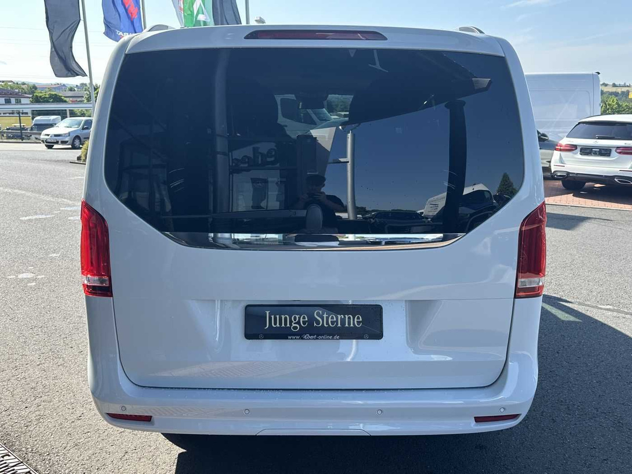 Mercedes-Benz V 300 d AVA ED 6Sitze Burmester 360Kamera el Tür - Automobil: Foto 5 Mercedes-Benz V 300 d AVA ED 6Sitze Burmester 360Kamera el Tür - Automobil: Foto 5