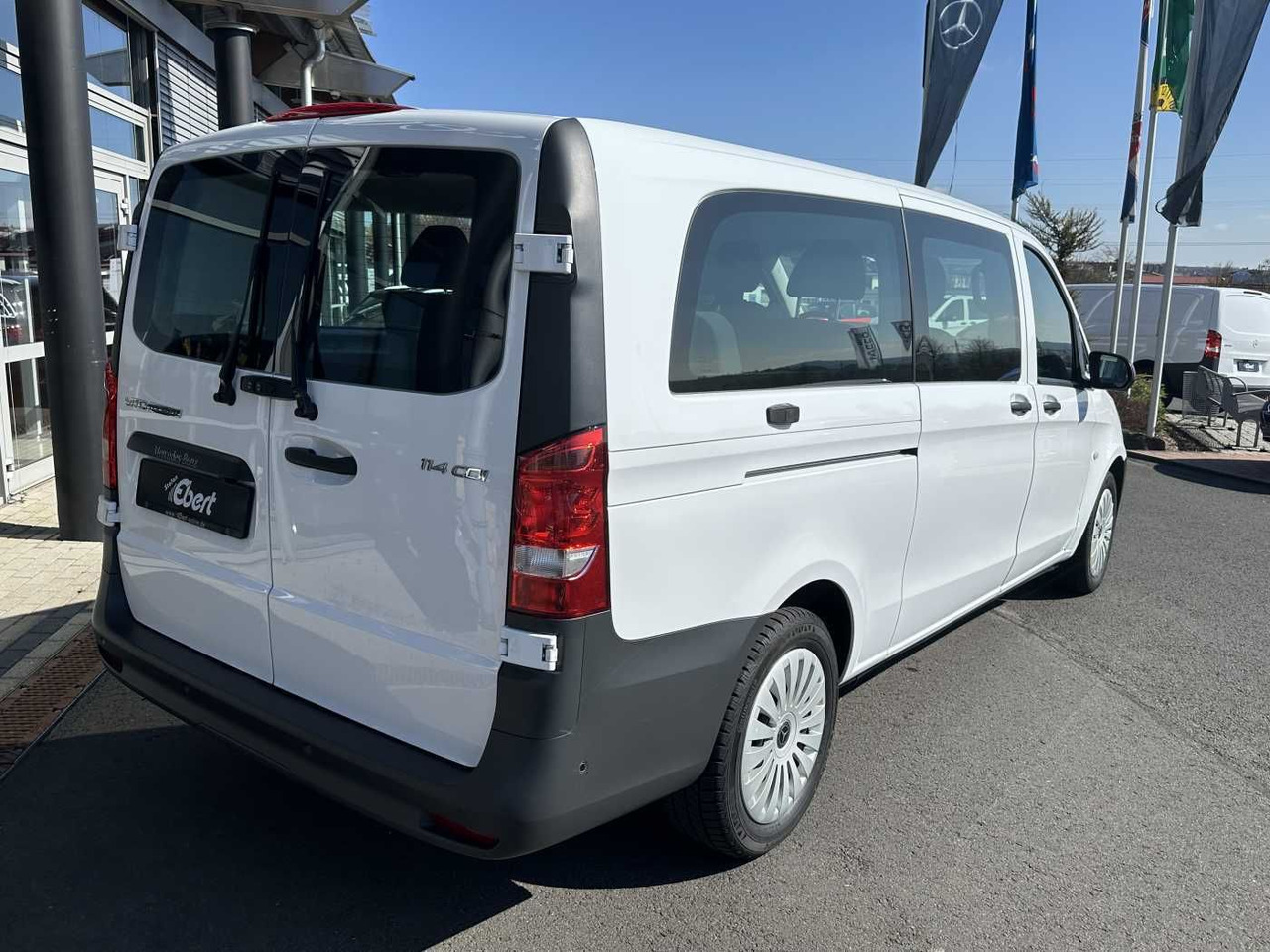 Mercedes-Benz Vito 114 CDI Tourer 8Sitze Klima Audio40 Kamera - Transport persoane: Foto 4 Mercedes-Benz Vito 114 CDI Tourer 8Sitze Klima Audio40 Kamera - Transport persoane: Foto 4