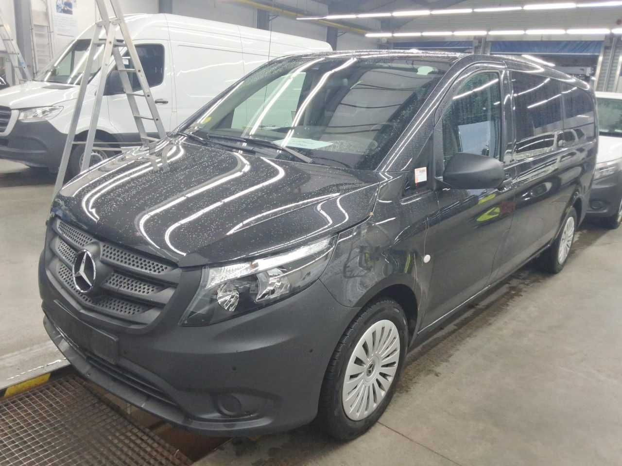 Mercedes-Benz Vito 116 CDI Tourer 2xKlima AHK Kamera Audio40 - Automobil: Foto 1 Mercedes-Benz Vito 116 CDI Tourer 2xKlima AHK Kamera Audio40 - Automobil: Foto 1