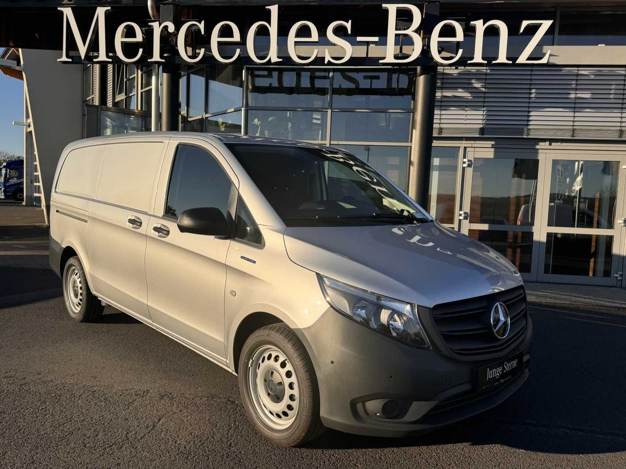 Mercedes-Benz eVito 112 Audio 30 Sitzheizung Kamera Tempomat - Autoutilitară compactă, Autoutilitară electrică: Foto 1 Mercedes-Benz eVito 112 Audio 30 Sitzheizung Kamera Tempomat - Autoutilitară compactă, Autoutilitară electrică: Foto 1