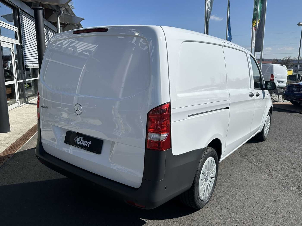 Mercedes-Benz eVito 112 Klima Kamera Audio 30 Sitzheiz Tempom. - Autoutilitară compactă, Autoutilitară electrică: Foto 4 Mercedes-Benz eVito 112 Klima Kamera Audio 30 Sitzheiz Tempom. - Autoutilitară compactă, Autoutilitară electrică: Foto 4
