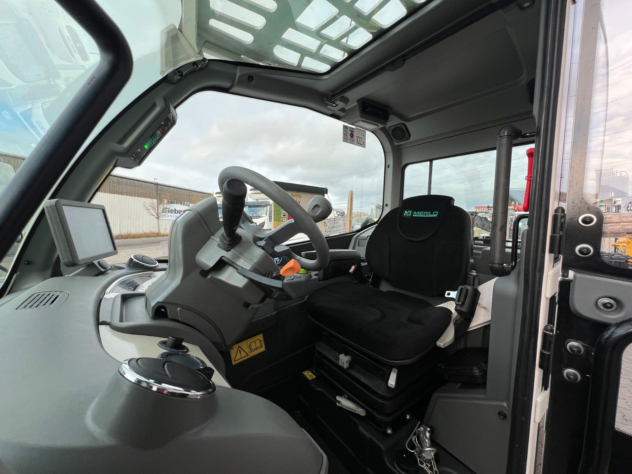 Leasing de Merlo P35.11 / nur 148h! / Pratzenabstützung Merlo P35.11 / nur 148h! / Pratzenabstützung: Foto 17 Leasing de Merlo P35.11 / nur 148h! / Pratzenabstützung Merlo P35.11 / nur 148h! / Pratzenabstützung: Foto 17