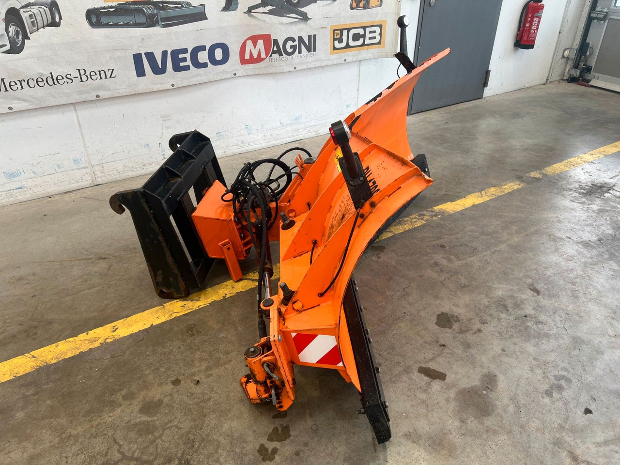 Pronar PU-1700 Schneeschild / 2011 / 1.930 mm - Plug zapada: Foto 4 Pronar PU-1700 Schneeschild / 2011 / 1.930 mm - Plug zapada: Foto 4