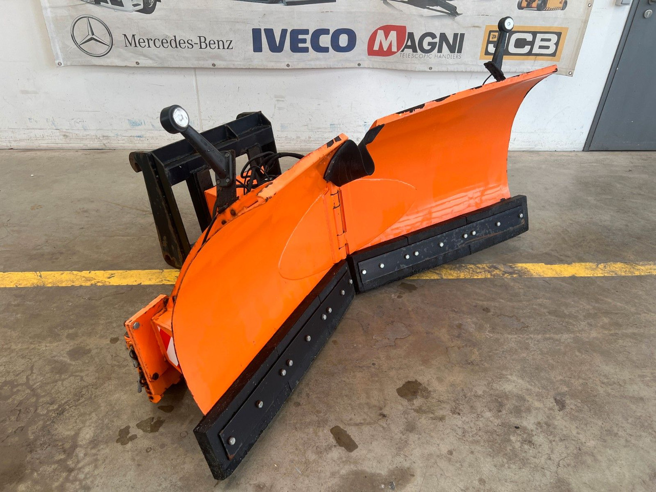 Pronar PU-1700 Schneeschild / 2011 / 1.930 mm - Plug zapada: Foto 3 Pronar PU-1700 Schneeschild / 2011 / 1.930 mm - Plug zapada: Foto 3