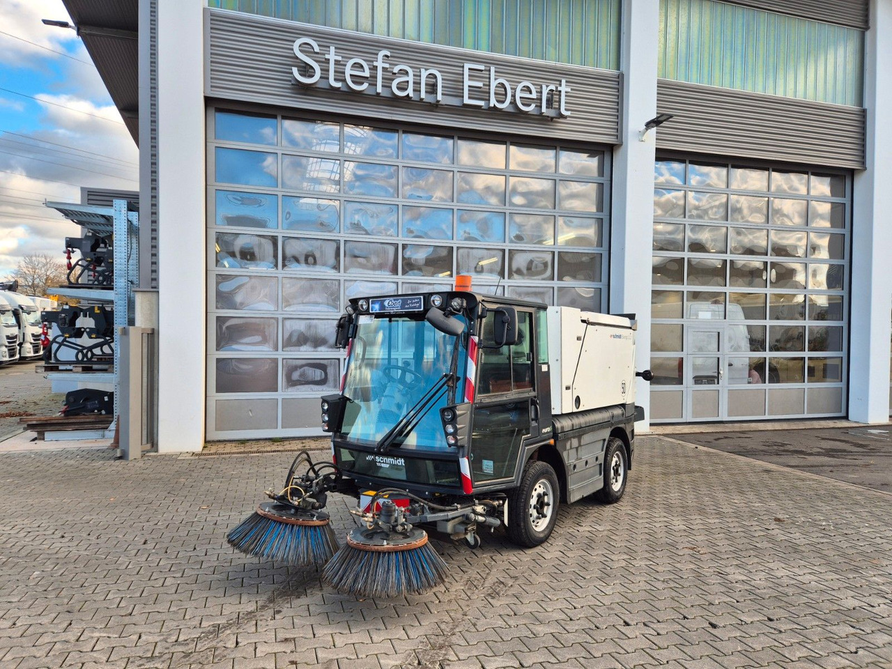 Schmidt Swingo Compact 200+ Klima - Măturătoare stradală: Foto 5 Schmidt Swingo Compact 200+ Klima - Măturătoare stradală: Foto 5