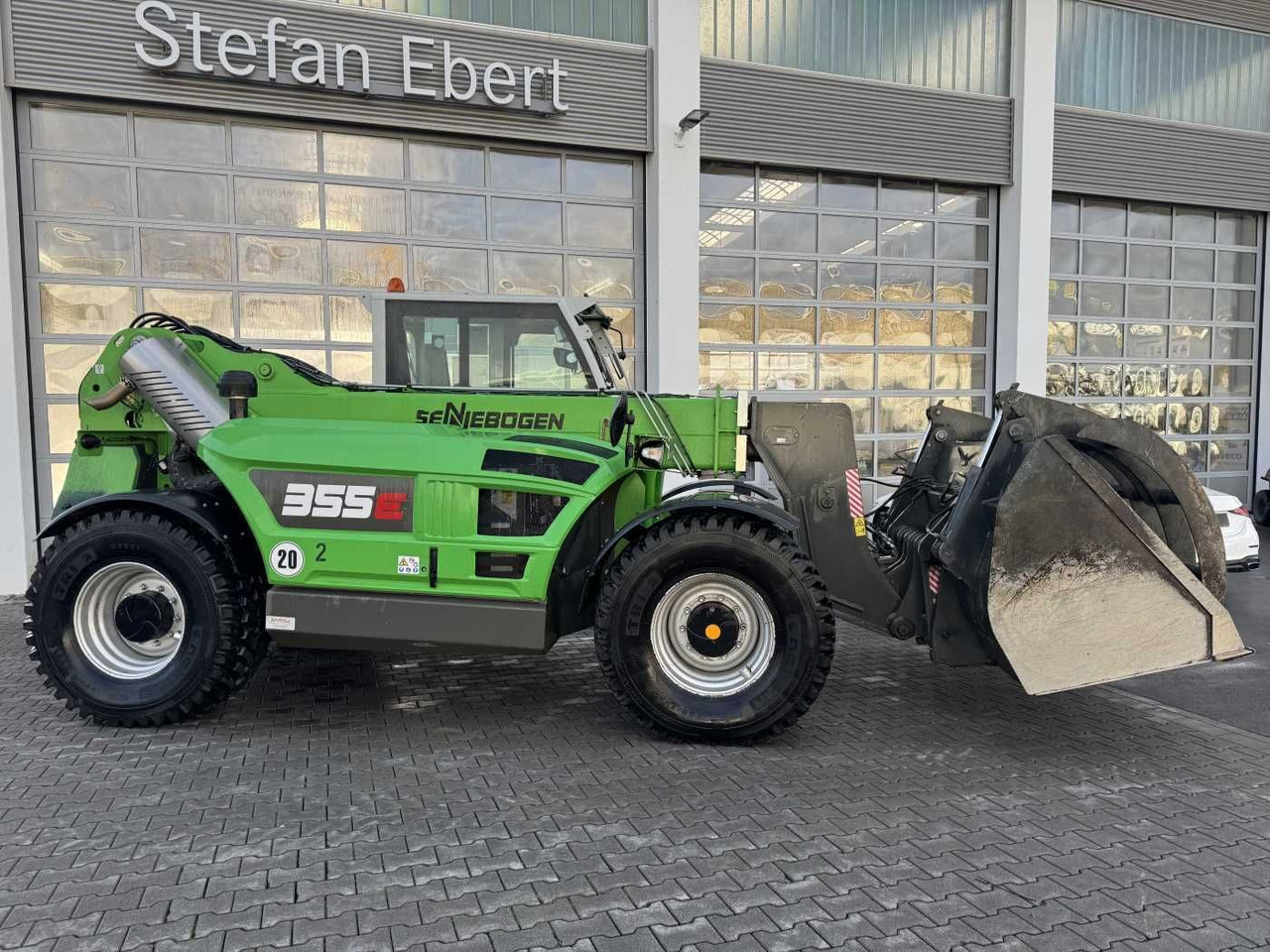 Sennebogen 355 E / Greifschaufel / nur 2.260h! - Încărcător frontal pe pneuri: Foto 2 Sennebogen 355 E / Greifschaufel / nur 2.260h! - Încărcător frontal pe pneuri: Foto 2