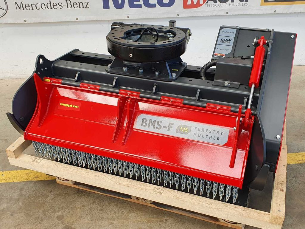 Seppi M. BMS-F 125 Forstmulcher 10-20t Drehmotor Seppi M. BMS-F 125 Forstmulcher 10-20t Drehmotor - Tocător forestier: Foto 2 Seppi M. BMS-F 125 Forstmulcher 10-20t Drehmotor Seppi M. BMS-F 125 Forstmulcher 10-20t Drehmotor - Tocător forestier: Foto 2