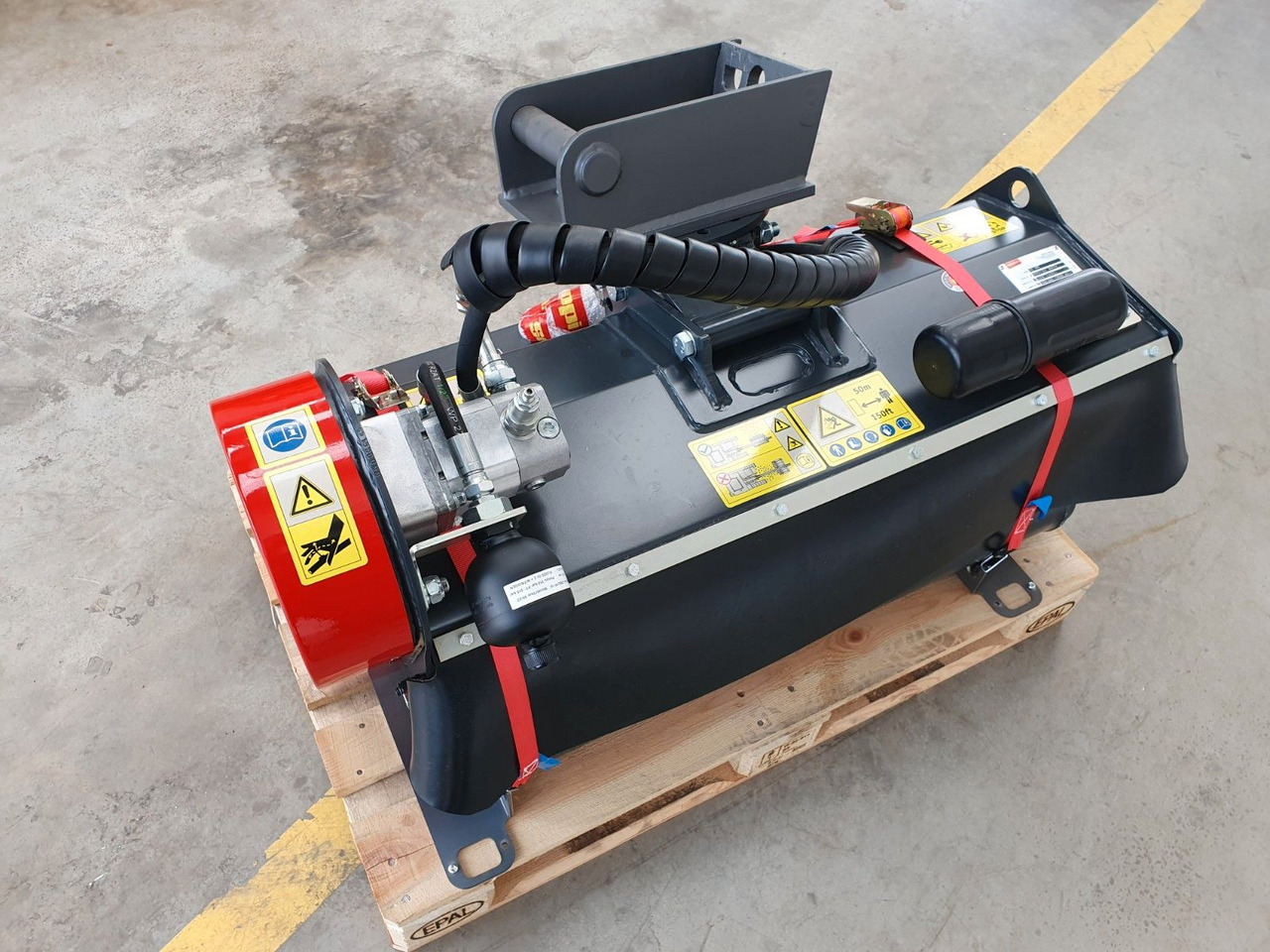 Seppi M. H3 105 / Schlegelmulcher 2-5to lagernd! - Tocător resturi vegetale: Foto 4 Seppi M. H3 105 / Schlegelmulcher 2-5to lagernd! - Tocător resturi vegetale: Foto 4