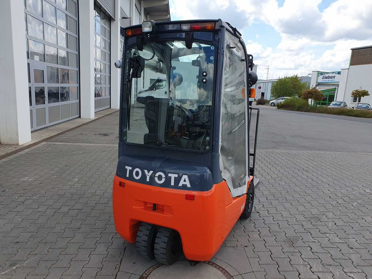 Toyota 8FBET15 / Triplex: 4.30m / nur 393h! / SS - Electrostivuitor: Foto 4 Toyota 8FBET15 / Triplex: 4.30m / nur 393h! / SS - Electrostivuitor: Foto 4