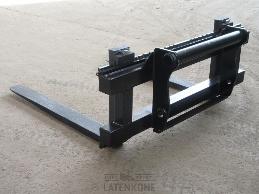 Laten Trukkipiikit 5000kg 1500mm/1200mm 3A Manitou - Furci pentru Utilaje constructii: Foto 5 Laten Trukkipiikit 5000kg 1500mm/1200mm 3A Manitou - Furci pentru Utilaje constructii: Foto 5