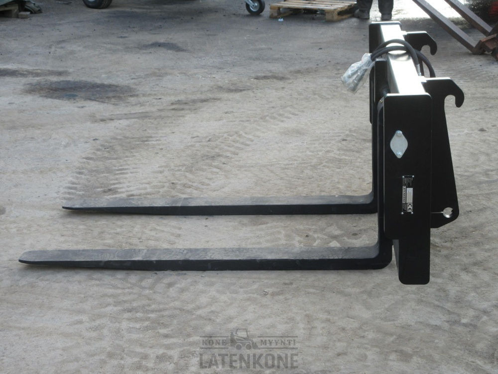 Volvo Hydrauliset trukkipiikit 5000kg 1500mm/1500mm PIN L40-L45 - Furci pentru Utilaje constructii: Foto 4 Volvo Hydrauliset trukkipiikit 5000kg 1500mm/1500mm PIN L40-L45 - Furci pentru Utilaje constructii: Foto 4