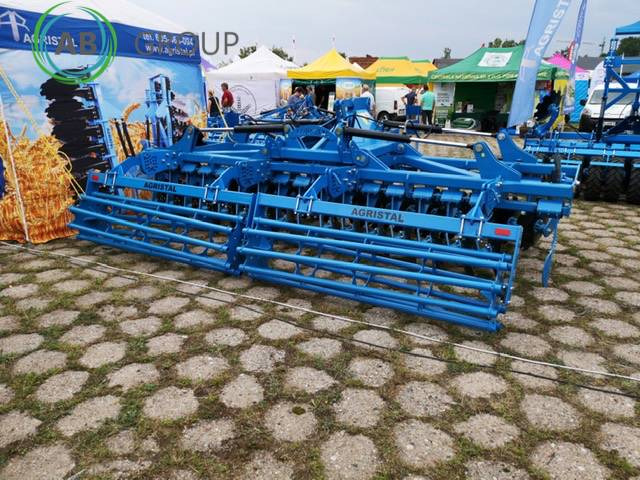 Agristal BTH hydraulic folding disc harrow 4.5 m - Grapă: Foto 1 Agristal BTH hydraulic folding disc harrow 4.5 m - Grapă: Foto 1