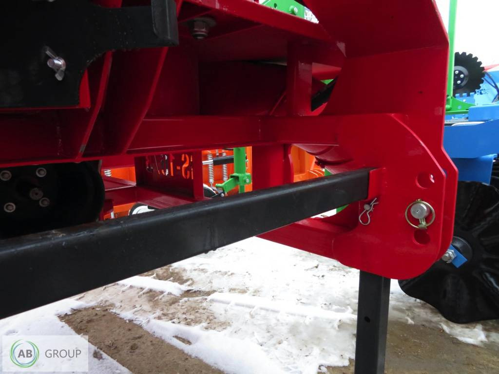 MCMS Warka straw spreader RS-16/B - Alte utilaje: Foto 5 MCMS Warka straw spreader RS-16/B - Alte utilaje: Foto 5