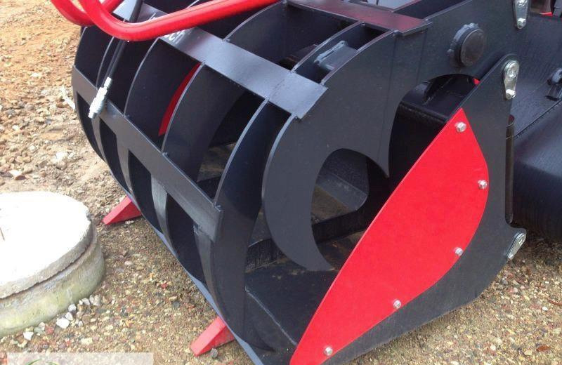 Inter-Tech Bucket Grab with Burnt Teeth 1.5 m – SLK06 - Ataşament pentru Utilaje agricole: Foto 2 Inter-Tech Bucket Grab with Burnt Teeth 1.5 m – SLK06 - Ataşament pentru Utilaje agricole: Foto 2