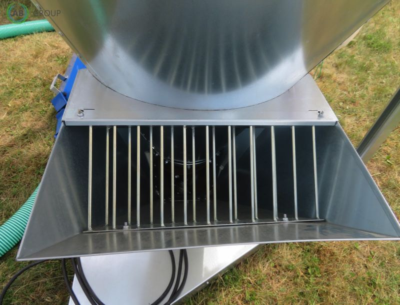 BIN MS-1000 bulk feed mixer - Remorcă distribuit furaje: Foto 5 BIN MS-1000 bulk feed mixer - Remorcă distribuit furaje: Foto 5