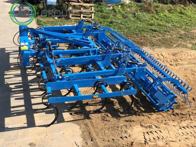 Cultivator and stubble cultivator hydraulically folded 5 m Agristal KUŚ - Cultivator: Foto 4 Cultivator and stubble cultivator hydraulically folded 5 m Agristal KUŚ - Cultivator: Foto 4
