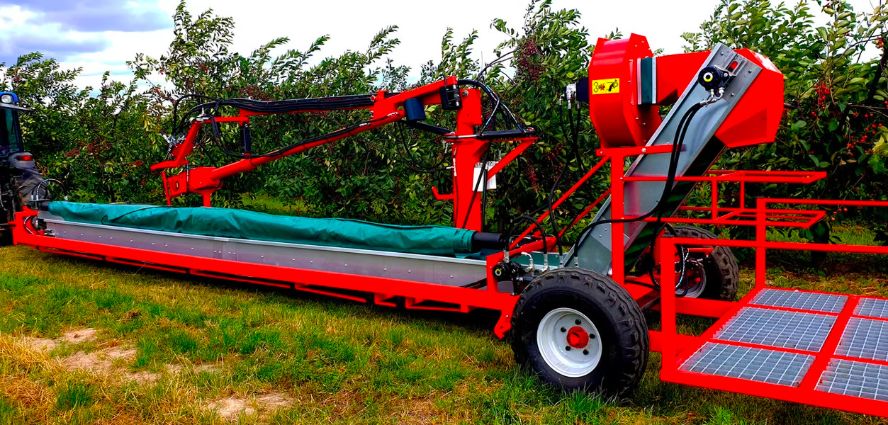 FMS KUREK ADRIAN Stone Fruit Harvester 6m - Combină agricola: Foto 4 FMS KUREK ADRIAN Stone Fruit Harvester 6m - Combină agricola: Foto 4