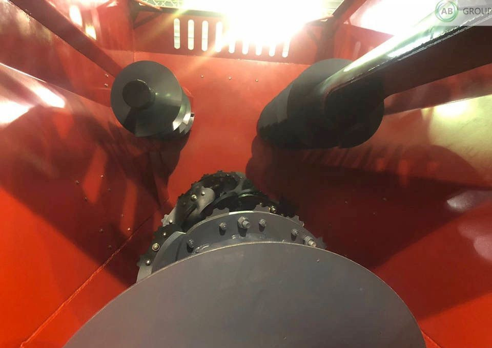 Fimaks Feeder Mixer FMHII 12m3 - Remorcă distribuit furaje: Foto 5 Fimaks Feeder Mixer FMHII 12m3 - Remorcă distribuit furaje: Foto 5