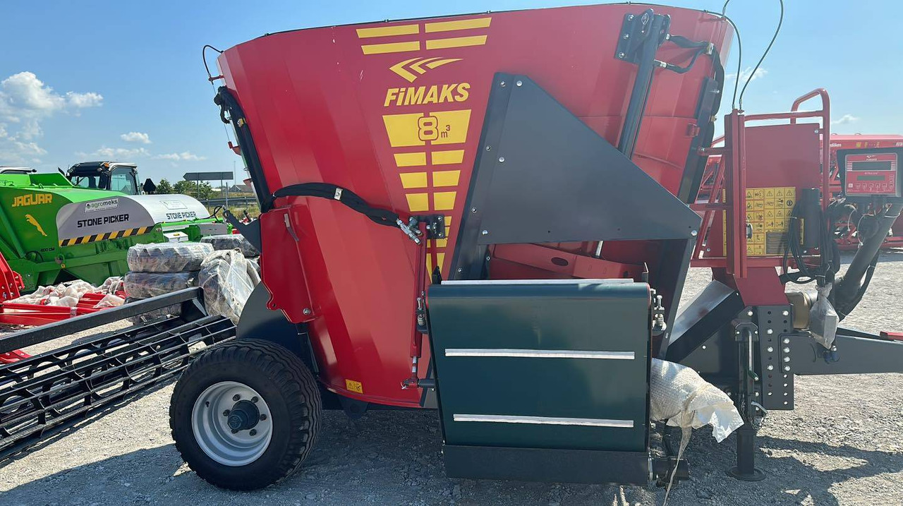 Fimaks vertical feeder mixer FMV8L, 8 m3 - Remorcă distribuit furaje: Foto 2 Fimaks vertical feeder mixer FMV8L, 8 m3 - Remorcă distribuit furaje: Foto 2