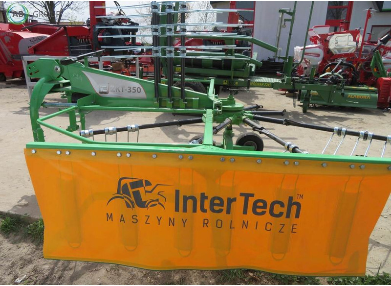 Inter-Tech zgrabiarka karuzelowa ZKT 3.5m - Maşină de întors fânul: Foto 4 Inter-Tech zgrabiarka karuzelowa ZKT 3.5m - Maşină de întors fânul: Foto 4