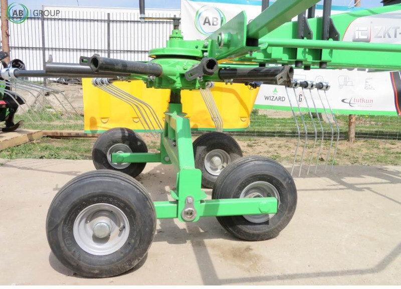 Inter-Tech zgrabiarka karuzelowa ZKT 3.5m - Maşină de întors fânul: Foto 5 Inter-Tech zgrabiarka karuzelowa ZKT 3.5m - Maşină de întors fânul: Foto 5
