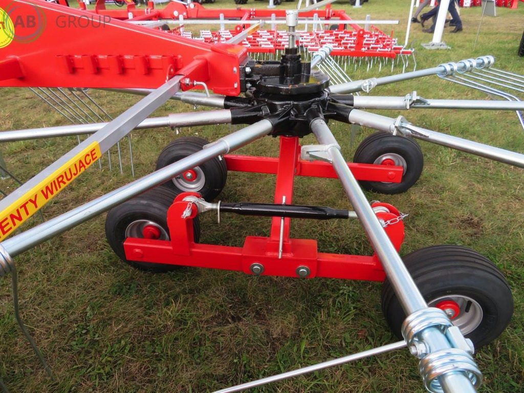 Jar-Met tandem rotary rake Z206, 3,5m - Maşină de întors fânul: Foto 5 Jar-Met tandem rotary rake Z206, 3,5m - Maşină de întors fânul: Foto 5