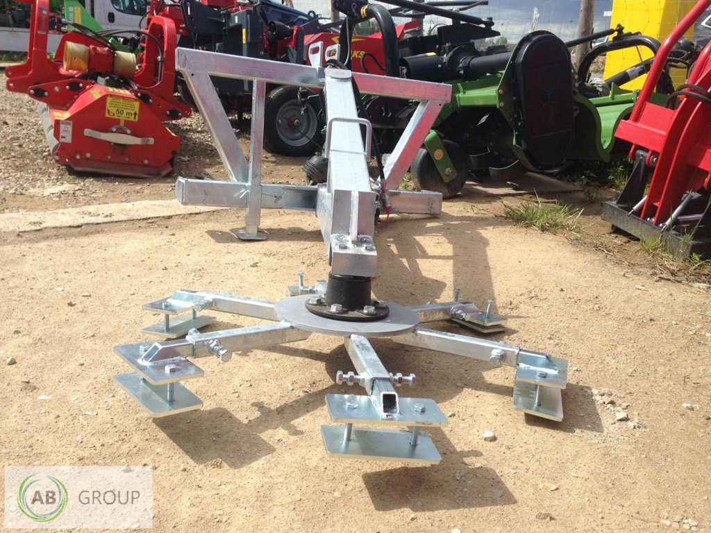 Metal-Technik feed pusher - Utilaje de creştere vite: Foto 1 Metal-Technik feed pusher - Utilaje de creştere vite: Foto 1