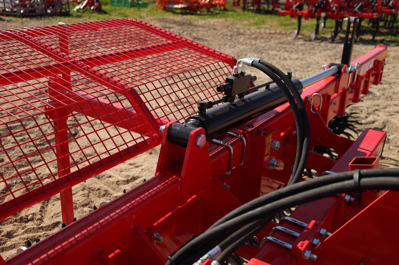 Ozdoken rotary weeder Rotokul 6,2 m - Maşină pentru prelucrarea solului: Foto 5 Ozdoken rotary weeder Rotokul 6,2 m - Maşină pentru prelucrarea solului: Foto 5