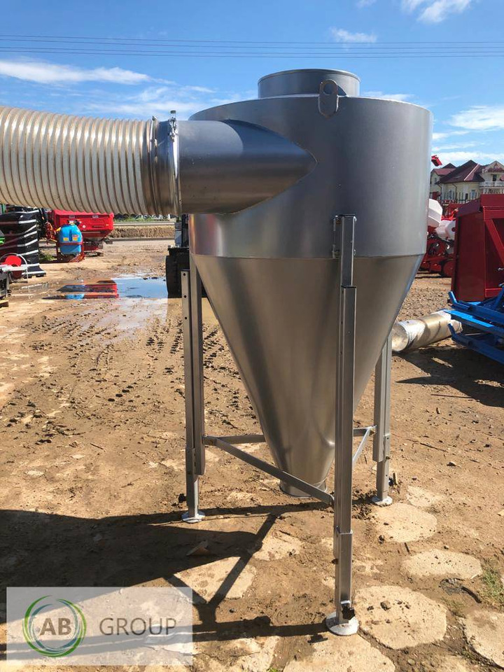 POM Augustów separator ziarna M502/1 - Curăţitor de cereale: Foto 3 POM Augustów separator ziarna M502/1 - Curăţitor de cereale: Foto 3