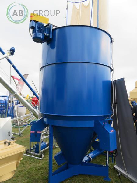 Sobmetal fodder mixer MPS 500 - Remorcă distribuit furaje: Foto 1 Sobmetal fodder mixer MPS 500 - Remorcă distribuit furaje: Foto 1