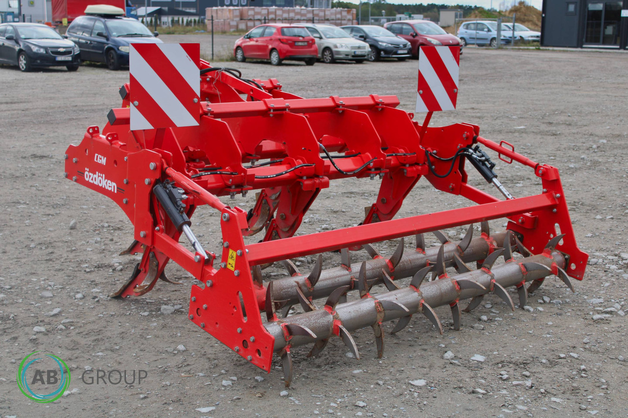 Toscano chisel plow IPST-5 - Demo sale - Scarificator: Foto 3 Toscano chisel plow IPST-5 - Demo sale - Scarificator: Foto 3