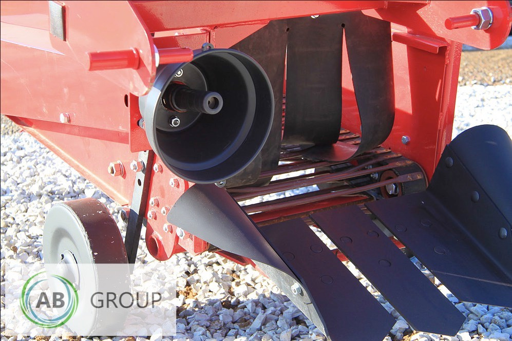 Wirax single-row potato digger - Combină de recoltat cartofi: Foto 5 Wirax single-row potato digger - Combină de recoltat cartofi: Foto 5