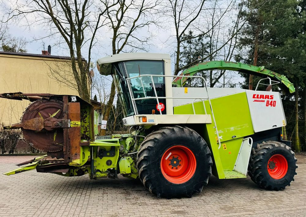 Claas Jaguar 840 - Combină de Recoltat Furaj: Foto 1 Claas Jaguar 840 - Combină de Recoltat Furaj: Foto 1