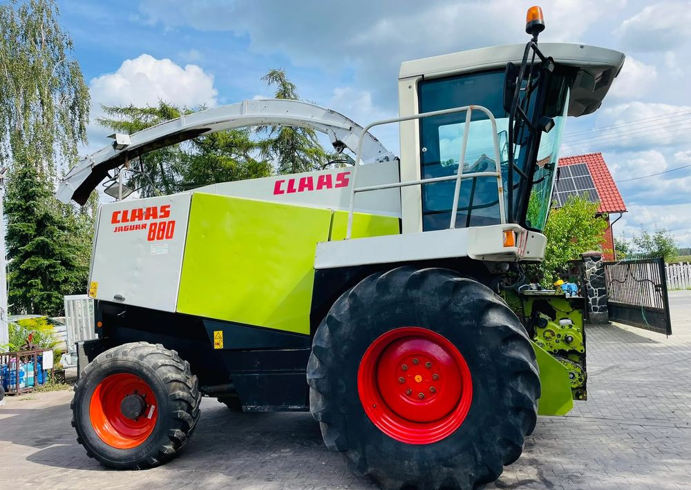 Claas Jaguar 880 - Combină de Recoltat Furaj: Foto 1 Claas Jaguar 880 - Combină de Recoltat Furaj: Foto 1